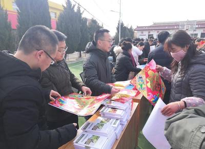 慶陽市科協(xié)開展2020年文化科技衛(wèi)生“三下鄉(xiāng)”集中服務(wù)活動(dòng) 助力鄉(xiāng)村振興